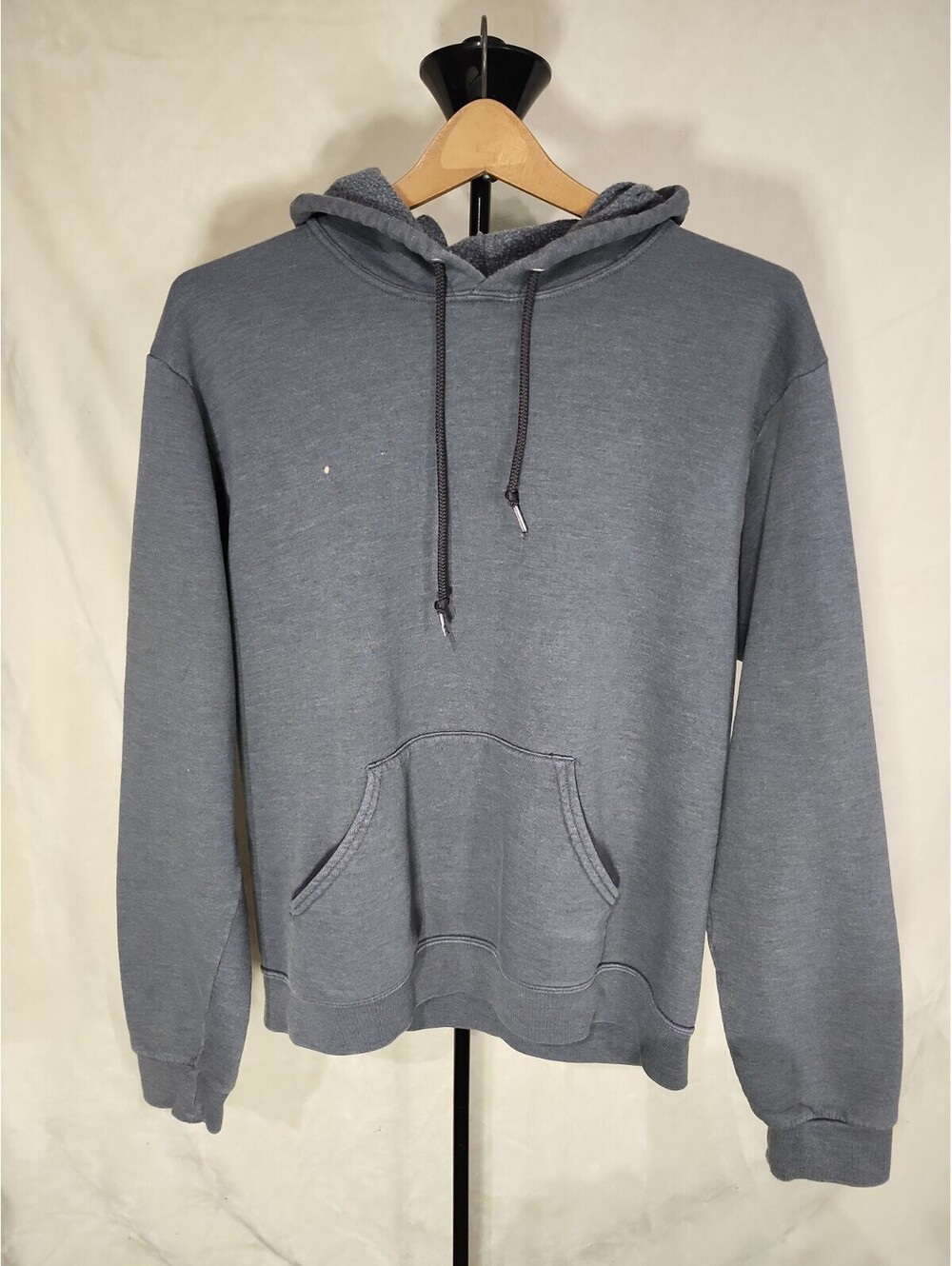 Committing a Crime? You'll Need This! Solid Gray Hoodie Fruit of the Loom M 0227